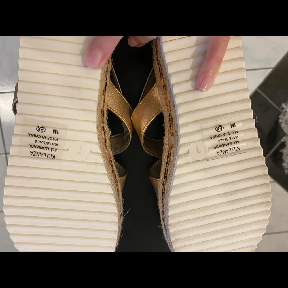 Jellypop Girls Light Gold Lanza Espadrille Platform Sandals - 1